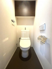 板橋区幸町、中古マンションのトイレ画像です