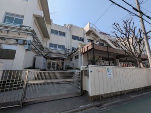板橋区大山金井町、中古マンションの小学校画像です