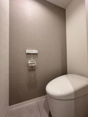 板橋区東新町、中古マンションのトイレ画像です