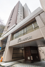 板橋区中丸町、中古マンションの外観画像です