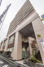 板橋区中丸町、中古マンションの外観画像です