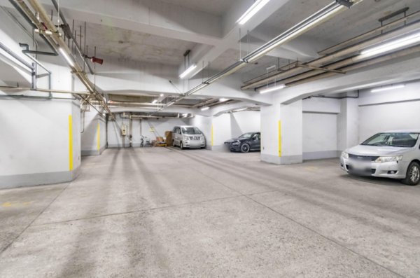 板橋区中丸町、中古マンションの駐車場画像です