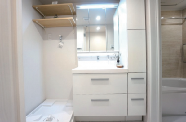 板橋区板橋、中古マンションの洗面画像です