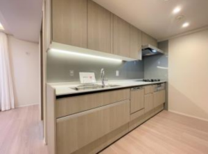 板橋区小茂根、中古マンションのキッチン画像です