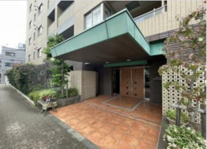 板橋区小茂根、中古マンションの外観画像です