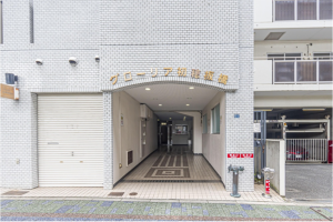 板橋区板橋、収益物件/店舗付住宅のエントランス画像です