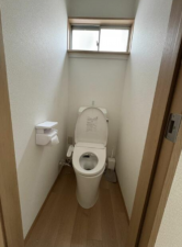 板橋区徳丸、収益物件/アパートのトイレ画像です