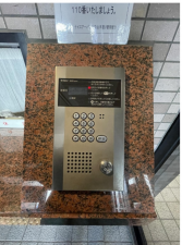 板橋区熊野町、中古マンションのエントランス画像です