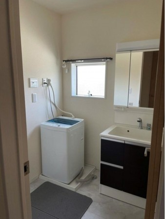 板橋区三園、中古一戸建ての洗面画像です