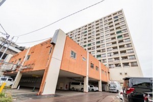 板橋区板橋、中古マンションの外観画像です