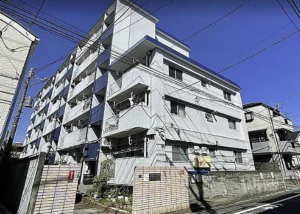 板橋区南常盤台、中古マンションの外観画像です