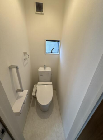 板橋区徳丸、中古一戸建てのトイレ画像です
