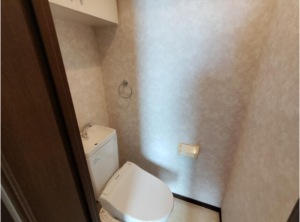板橋区栄町、中古マンションのトイレ画像です