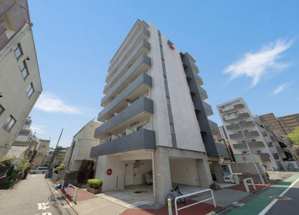 板橋区板橋、中古マンションの外観画像です