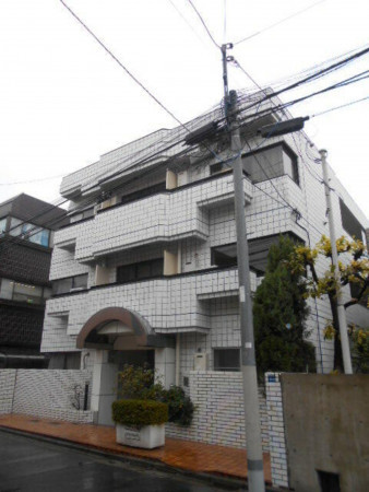 板橋区赤塚、中古マンションの外観画像です