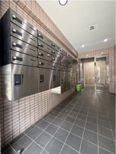 板橋区赤塚、中古マンションのエントランス画像です