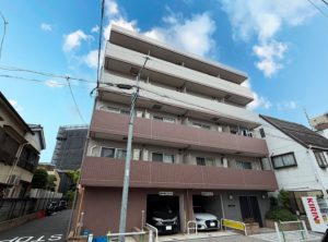 板橋区大谷口北町、中古マンションの外観画像です