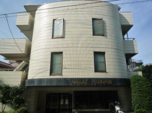 板橋区赤塚新町、中古マンションの外観画像です