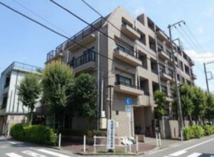 板橋区東新町、中古マンションの外観画像です