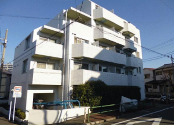 板橋区板橋、中古マンションの外観画像です