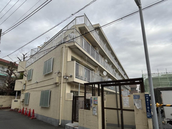 板橋区向原、中古マンションの外観画像です