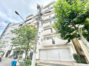 板橋区氷川町、中古マンションの外観画像です