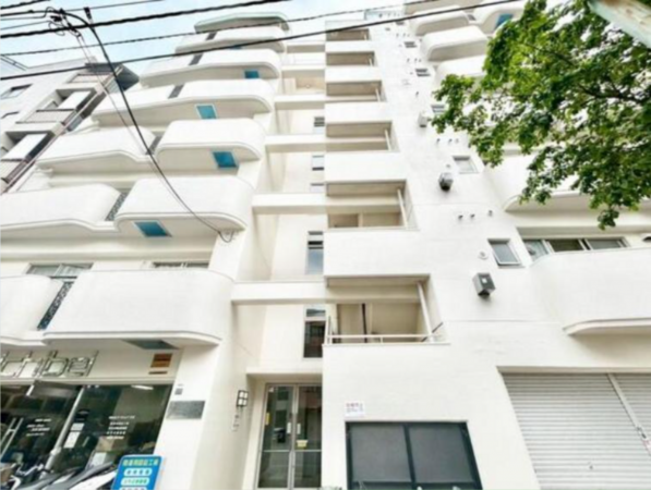 板橋区氷川町、中古マンションの外観画像です