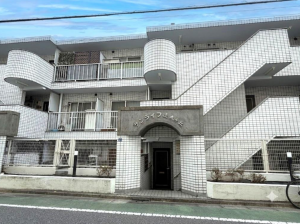 板橋区徳丸、中古マンションの外観画像です