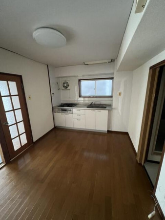 板橋区大谷口北町、中古マンションのキッチン画像です