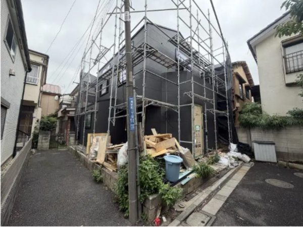 板橋区東新町、中古一戸建ての外観画像です