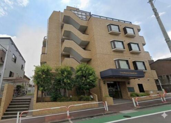 板橋区板橋、中古マンションの外観画像です