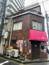 板橋区板橋、収益物件/アパートの外観画像です