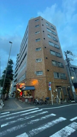 板橋区東山町、中古マンションの外観画像です