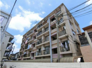 板橋区東山町、中古マンションの外観画像です