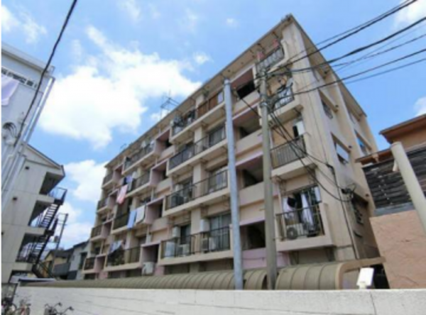 板橋区東山町、中古マンションの外観画像です