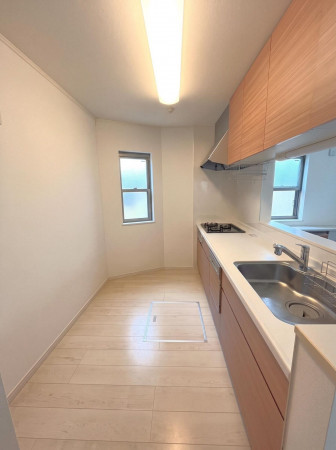 板橋区赤塚、中古一戸建てのキッチン画像です