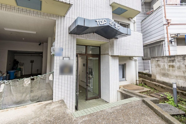 板橋区板橋、中古マンションのエントランス画像です