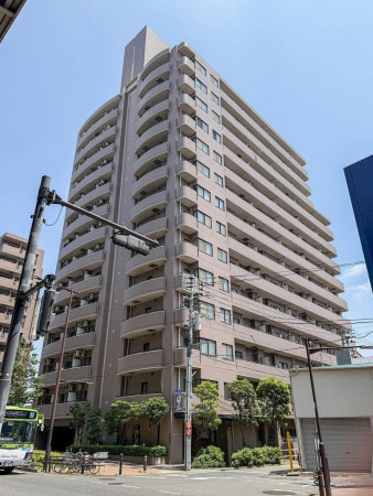 板橋区南町、中古マンションの外観画像です