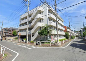 板橋区赤塚新町、中古マンションの外観画像です
