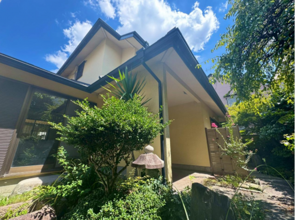 京田辺市大住、中古一戸建ての外観画像です