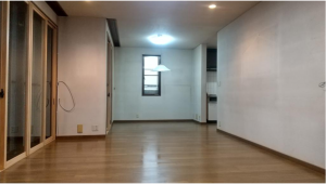 京田辺市花住坂、中古一戸建ての居間画像です