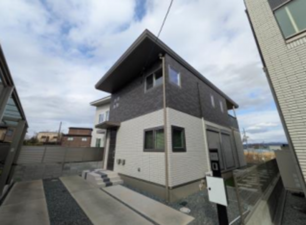 京田辺市大住、中古一戸建ての外観画像です