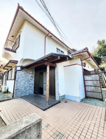 枚方市杉、中古一戸建ての外観画像です