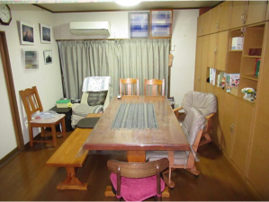 枚方市長尾谷町、中古一戸建ての居間画像です