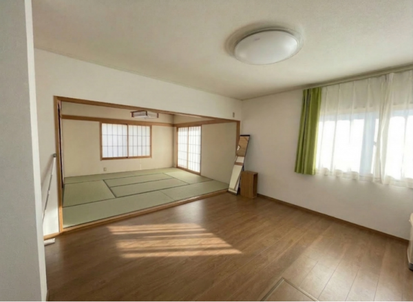 京田辺市薪、中古一戸建ての内装画像です