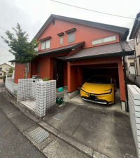 京田辺市花住坂、中古一戸建ての外観画像です