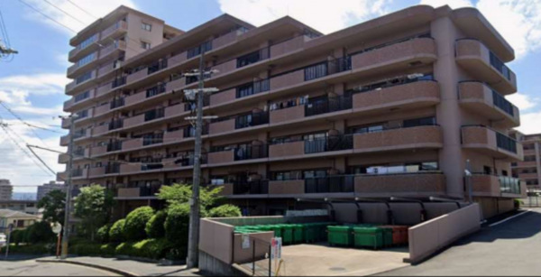 枚方市長尾谷町、中古マンションの外観画像です