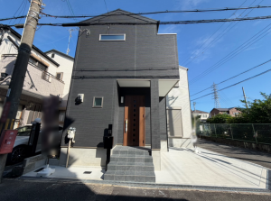 枚方市春日東町、新築一戸建ての外観画像です