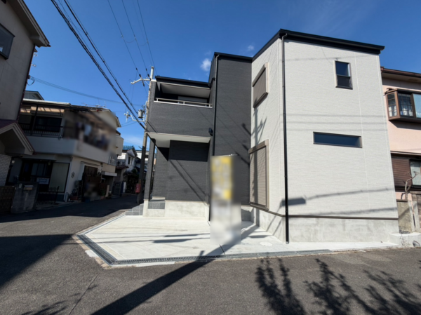 枚方市春日東町、新築一戸建ての外観画像です