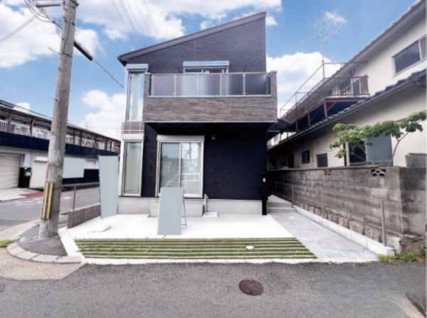 枚方市大峰元町、中古一戸建ての外観画像です